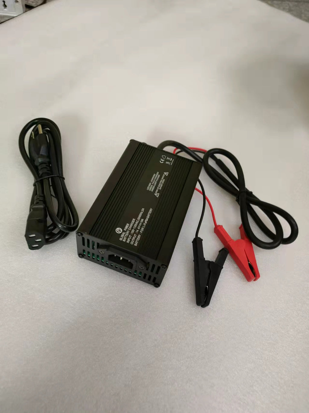 Charger 14.6V 10A LiFePO4 Battery Charger